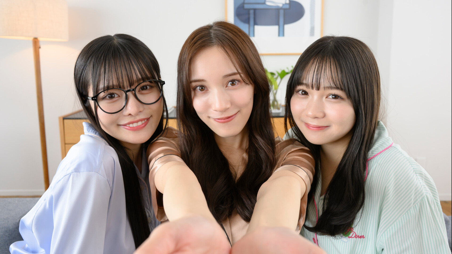 HamKoi 转生为仓鼠的我与三姐妹的甜蜜生活(图2) HamKoi 转生为仓鼠的我与三姐妹的甜蜜生活(图2)
